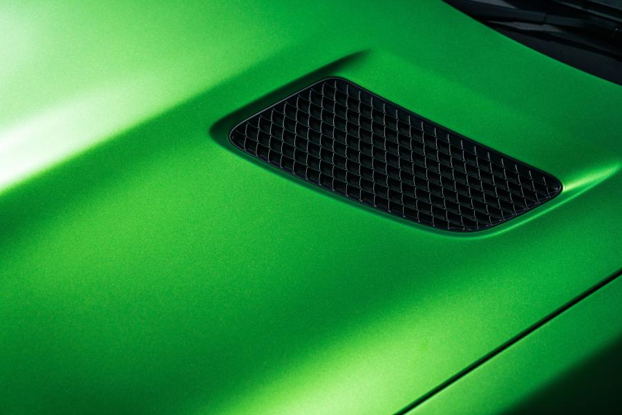 Детали экстерьера Mercedes-AMG GT R 2017 года  (UK) (фото 22 из 40)